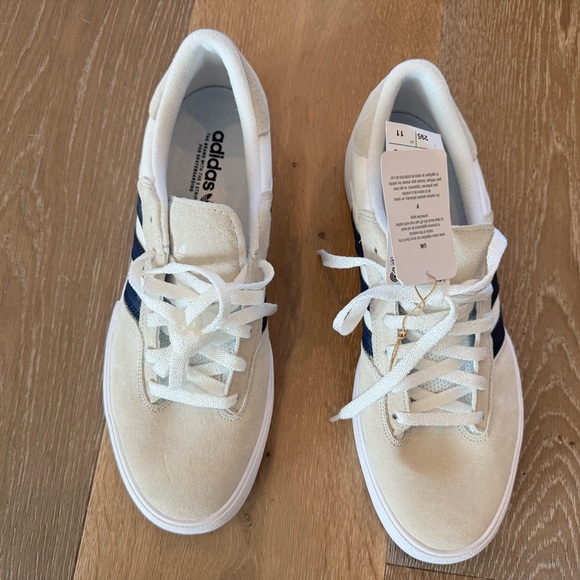 adidas Men’s Matchbreak Super Sneakers White with Navy Stripes - Picture 2 of 8